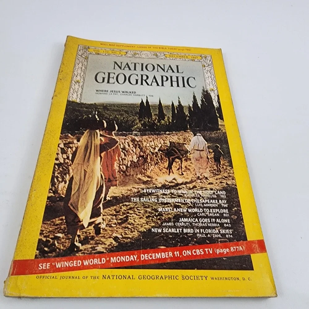 National Geographic Magazine  December 1967 No‎  Insert